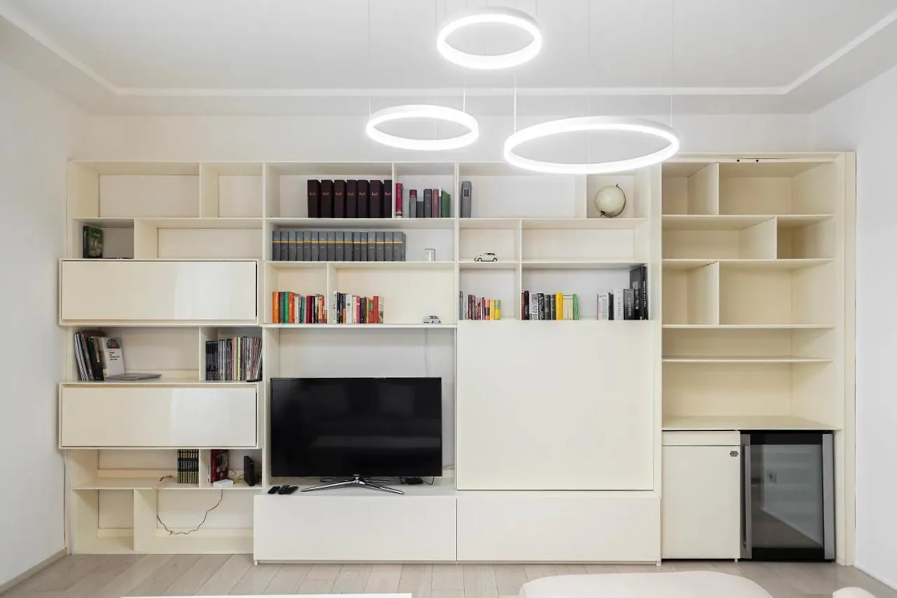 Apartamento Elegante E Spazioso Quadrilocale In Porta Venezia Milán